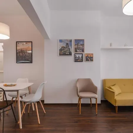 2 Bedroom For Up To 6 Guests Apartment *
