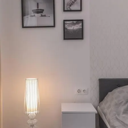2 Bedroom For Up To 6 Guests