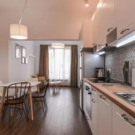 2 Bedroom For Up To 6 Guests